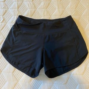 Size 4 Speed Up LuluLemon Shorts (4” inseam)